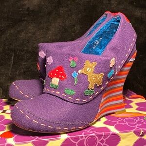 2010,Irregular Choice “Northern Bambi” wedges,purple felt,hand sewn patches,US 8
